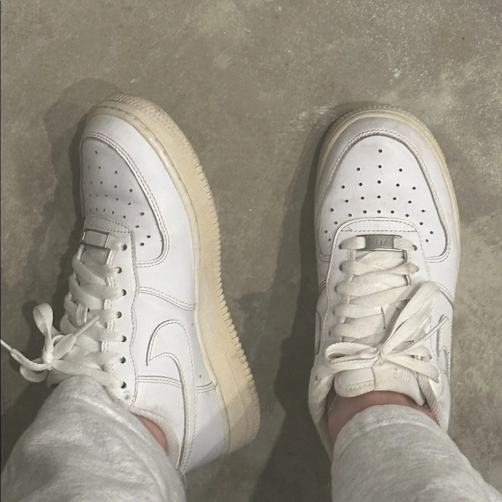 White Nike Air force Sneakers